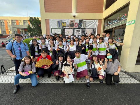 LINE_ALBUM_111-2高中部音樂比賽_230612_7.jpg