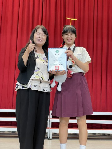 LINE_ALBUM_111-2高中部音樂比賽_230612_1.jpg