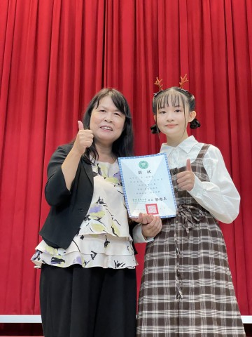 LINE_ALBUM_111-2高中部音樂比賽_230612_3.jpg