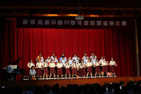 LINE_ALBUM_111-2高中部音樂比賽_230612_43.jpg