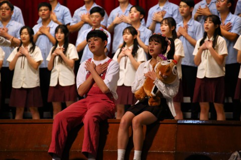 LINE_ALBUM_111-2高中部音樂比賽_230612_27.jpg