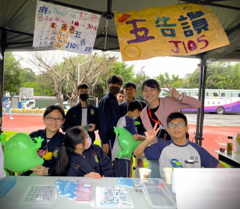 112-1校慶園遊會 (62).jpg