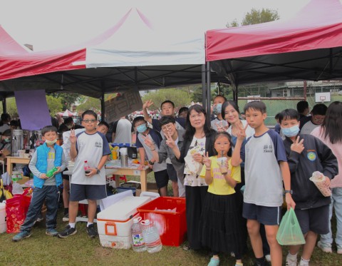 112-1校慶園遊會 (7).jpg