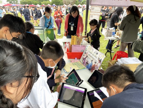 112-1校慶園遊會 (50).jpg