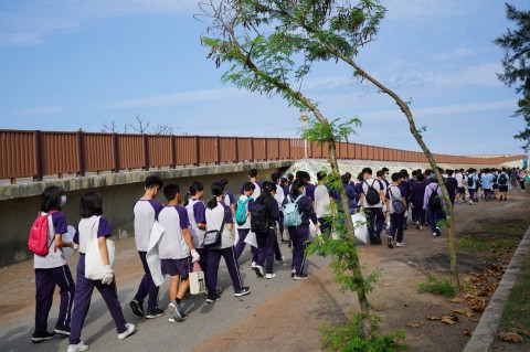 112-1國中部服務學習 (31).jpg
