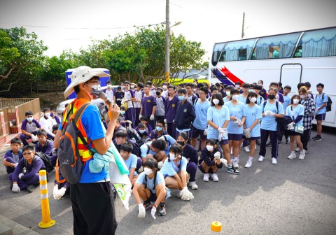 112-1國中部服務學習 (28).jpg