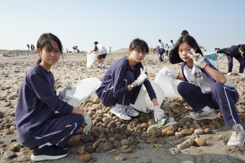 112-1國中部服務學習 (33).jpg