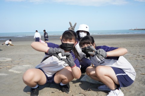 112-1國中部服務學習 (20).jpg