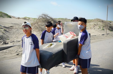 112-1國中部服務學習 (25).jpg