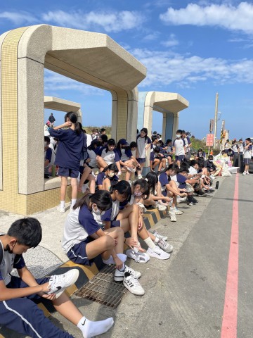 112-1國中部服務學習 (49).jpg
