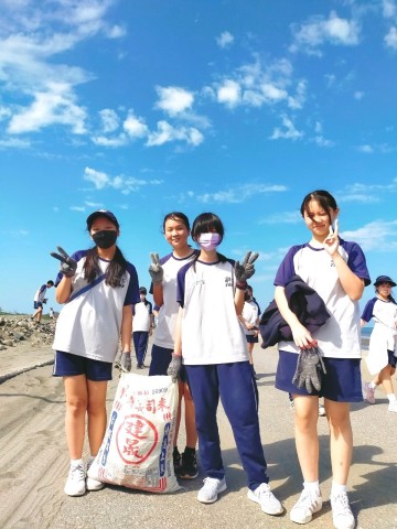 112-1國中部服務學習 (5).jpg