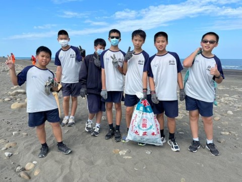 112-1國中部服務學習 (58).jpg