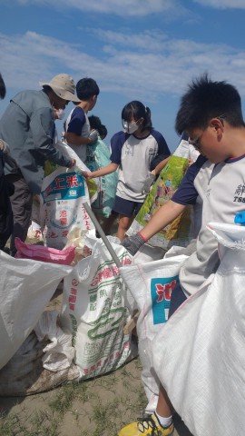 112-1國中部服務學習 (63).jpg