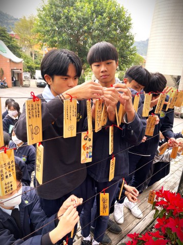 112-1高三學測祈福掛牌奉茶 (42).jpg