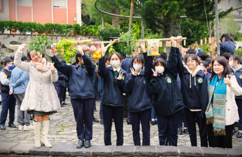 112-1高三學測祈福掛牌奉茶 (51).jpg