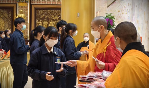 112-1高三學測祈福掛牌奉茶 (27).jpg