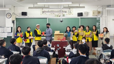 112-1高三學測祈福掛牌奉茶 (61).jpg