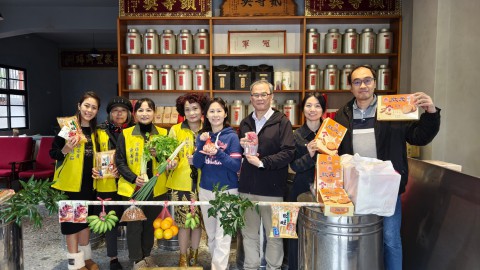 112-1高三學測祈福掛牌奉茶 (2).jpg