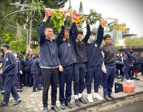 112-1高三學測祈福掛牌奉茶 (50).jpg