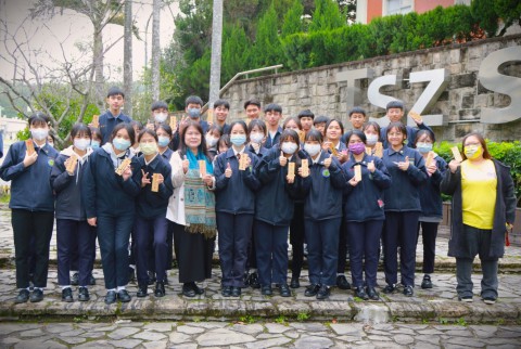 112-1高三學測祈福掛牌奉茶 (57).jpg