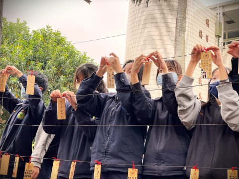 112-1高三學測祈福掛牌奉茶 (36).jpg