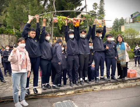 112-1高三學測祈福掛牌奉茶 (54).jpg