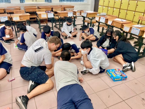 LINE_ALBUM_辭修中學第六天早上班_240809_1.jpg
