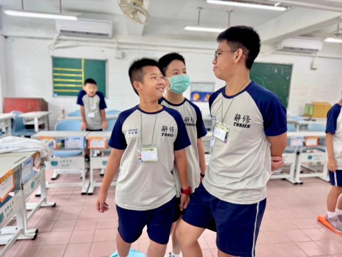 LINE_ALBUM_辭修中學第六天早上班_240809_36.jpg