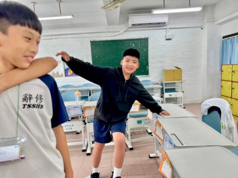LINE_ALBUM_辭修中學第六天下午班_240809_23.jpg