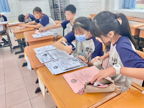LINE_ALBUM_辭修中學第六天早上班_240809_11.jpg