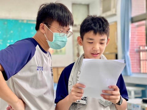 LINE_ALBUM_辭修中學第六天早上班_240809_13.jpg